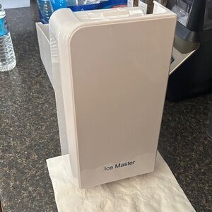 Ice Master Ice Storage Bin